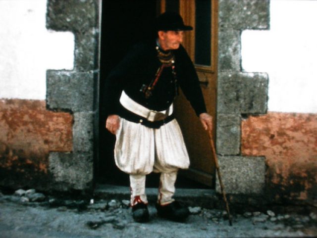 Des histoires de... costumes traditionnels bretons