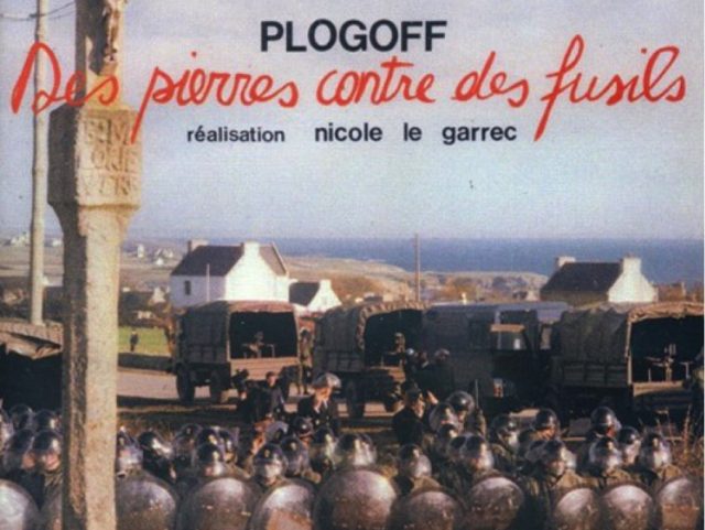 Projection de "Plogoff, des pierres contres des fusils"