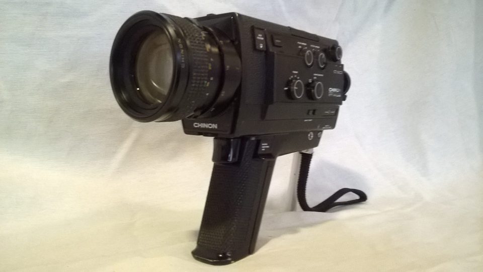 Caméra super 8 type 877 Macro de marque Chinon